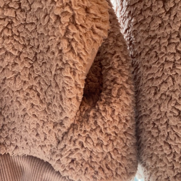 American Eagle 1/4 zip Sherpa pullover - Picture 3 of 5